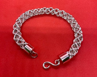 Pulsera de eslabones de plata para hombre.