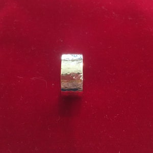 Hammered effect silver band ring