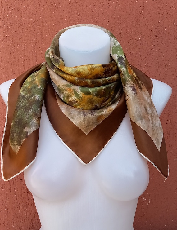 Vintage Floral Silk Scarf: Hand-rolled Edges, 30