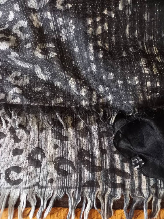 Large long vintage  animal print black grey scarf… - image 9