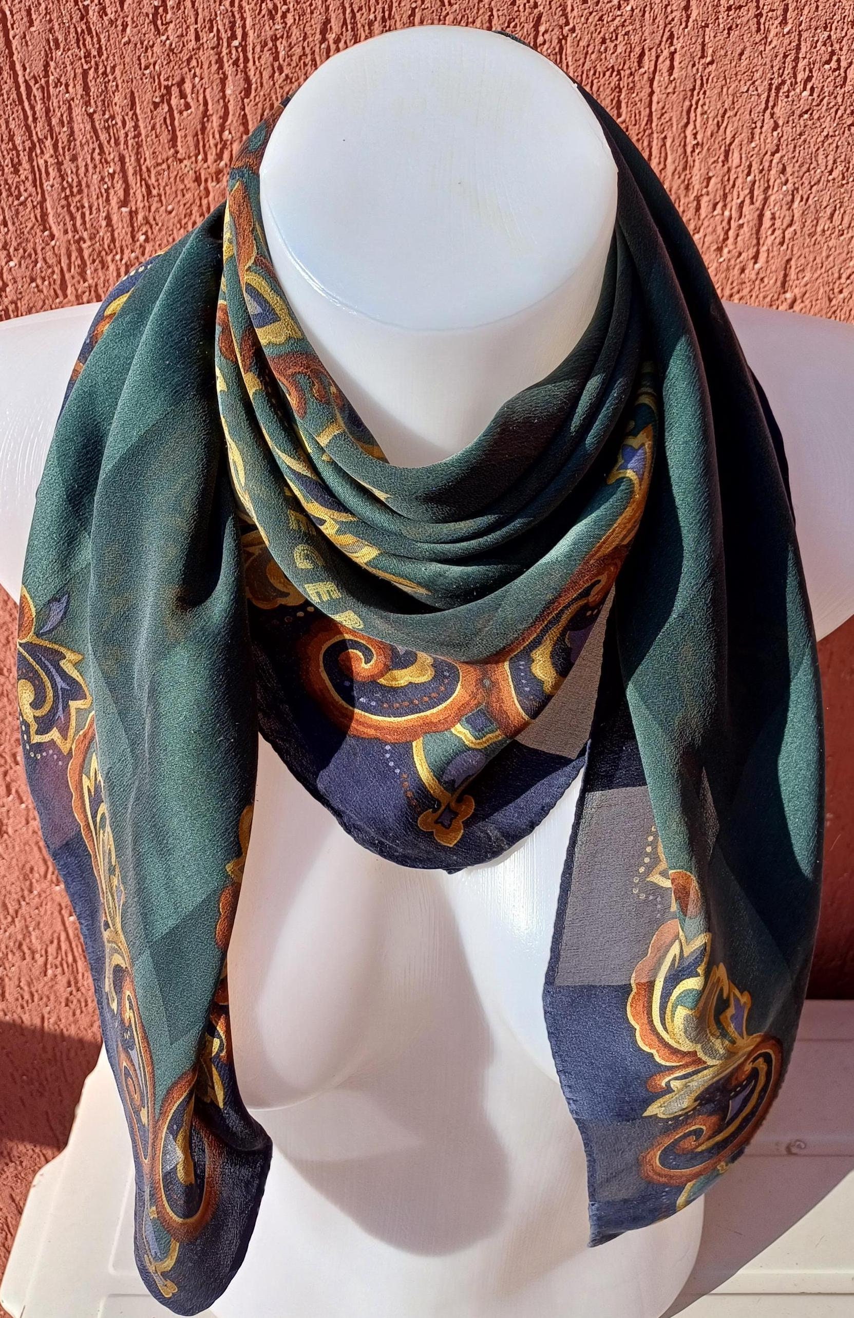 HEUGN SILK SCARF 希少品 美品 HEUGN SILK SCARF 希少品 美品 - メルカリ