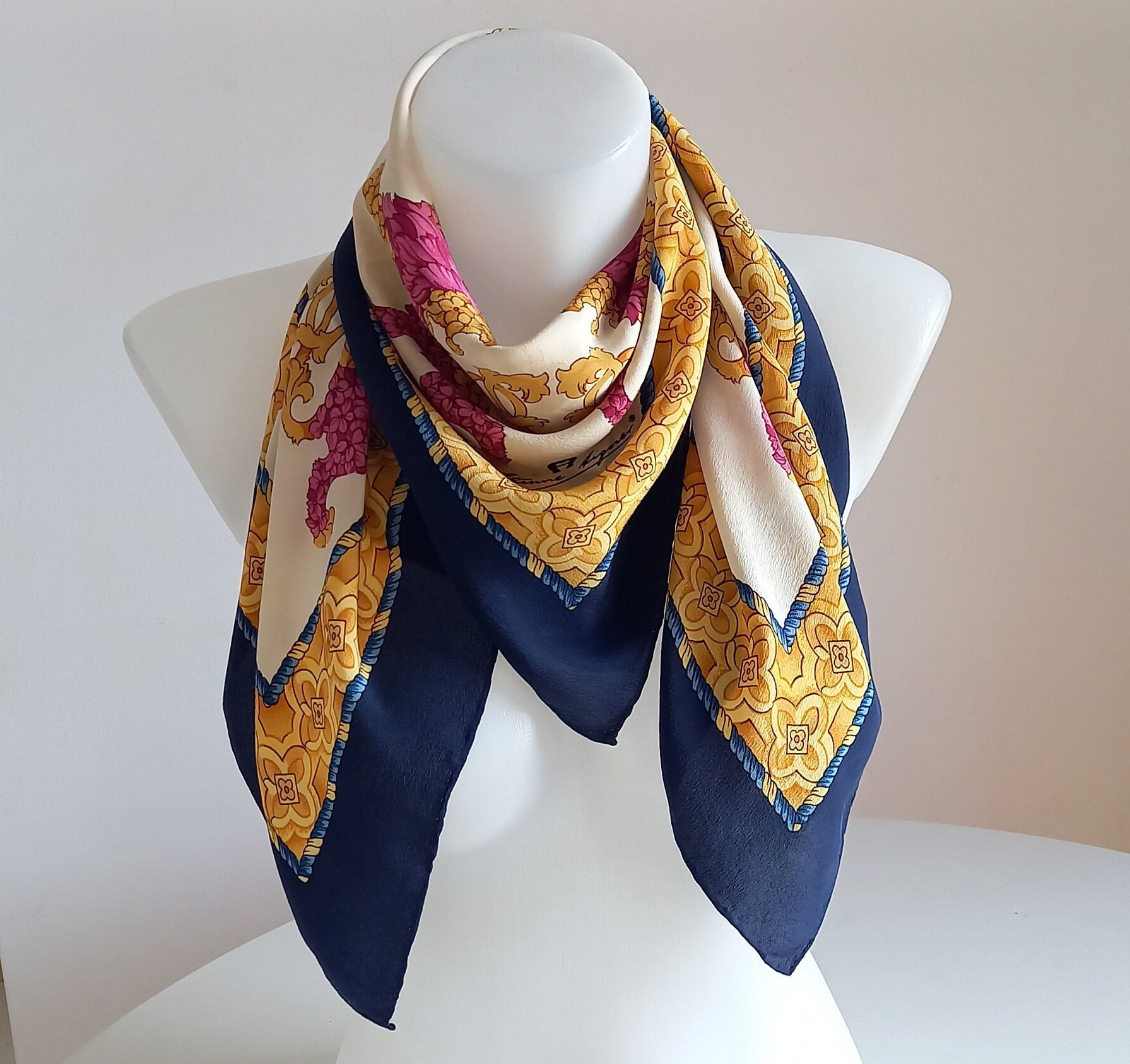 【 VINTAGE 】 Silk Lavaliere Scarf Silk Lavaliere - My French Country Home Box