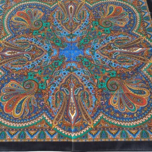 Vintage cotton summer scarf.Unused,gift idea. 70 x 70 cm / 28 x 28&#39;&#39;