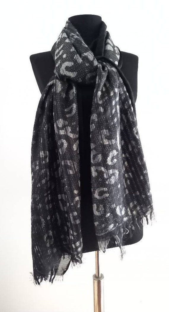 Large long vintage  animal print black grey scarf… - image 2