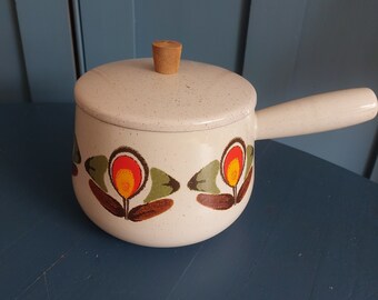 Olla para fondue esmaltada Aubecq, años 70: olla para fondue vintage en muy buen estado y con un diseño precioso (St. Amand Louisane)