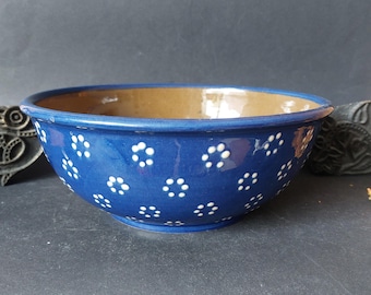 Nostalgic ceramic bowl in blue and white - tradional Bunzlauer style pottery - farmhouse style cottage core
