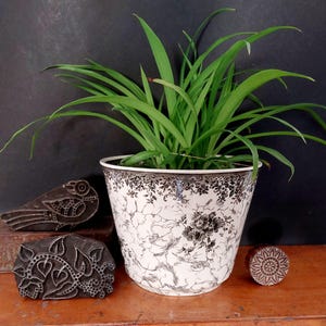 Villeroy & Boch bloempot - zwart-witte plantenbak met kopergravure van Alt Mettlacher, diameter 21,5 cm