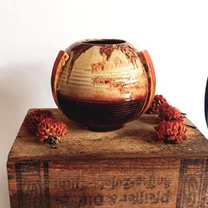 FOHR round vase with 3 ribs - fantastic 30s studio pottery - art deco style in orange, brown and beige