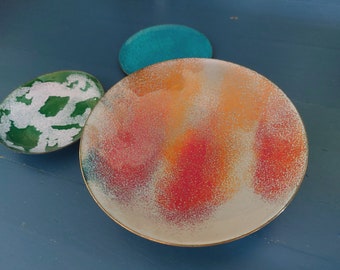 Midcentury footed enamel plate in vivid colours - enameled copper from the 70s - trinket dish, ring bowl, jewelry dish