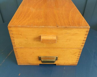 Large vintage wooden flash card/index card box- mid-century office storage - industrial style wooden box A5