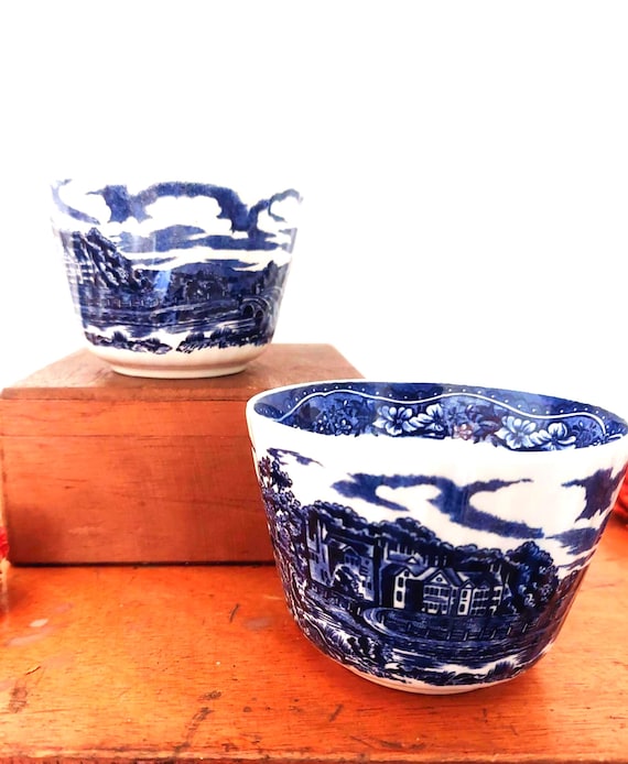 2 Zuckerschalen Barratts Old Castle England - Landhausstil-Geschirr in Weiß und Blau Shabby Style Retro