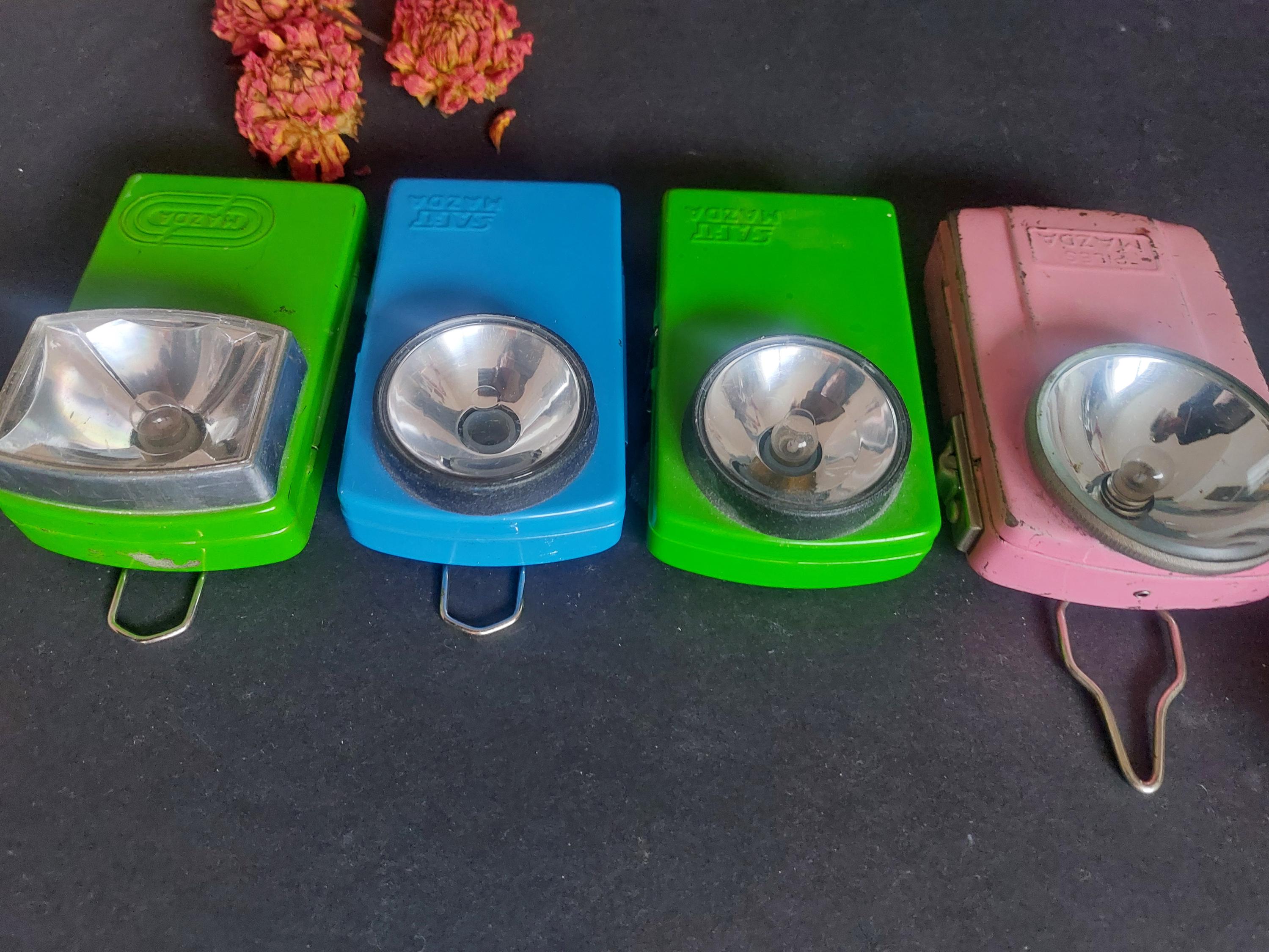 4 Lampes De Poche Vintage MAZDA En Tôle (bleu, Vert, Rose) – Non Testées