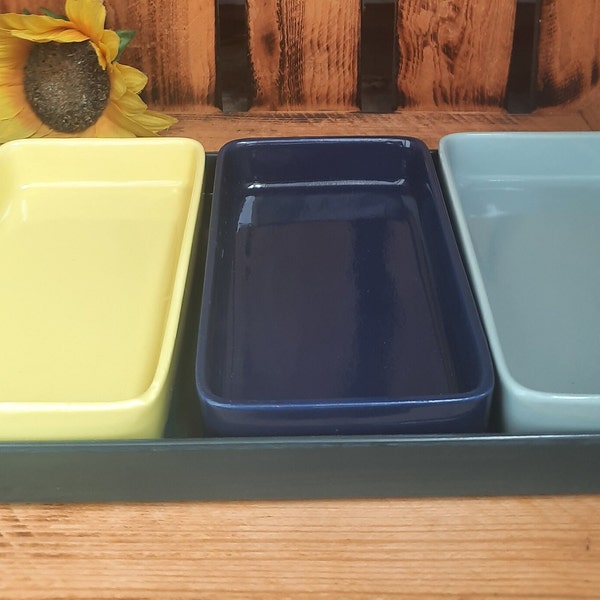 Melitta Stockholm cabaret tray with 3 ceramic serving bowls for snacks, dips, etc. - dark blue/light blue/yellow with blue flowers