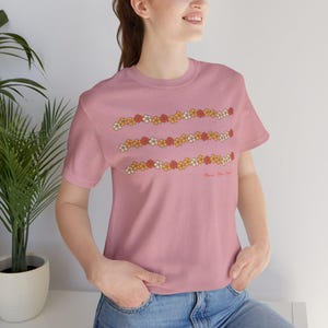 Retro Puakenikeni Short Sleeve Tee | Puakenikeni shirt,  Pua shirt, Lei shirt, Shirt for her, Gift for her, Pua kenikeni lei shirt, Hawaii