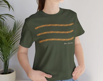 Puakenikeni Lei Short Sleeve Tee | Puakenikeni shirt,  Pua shirt, Lei shirt, Shirt for her, Gift for her, Pua kenikeni lei shirt, Hawaii