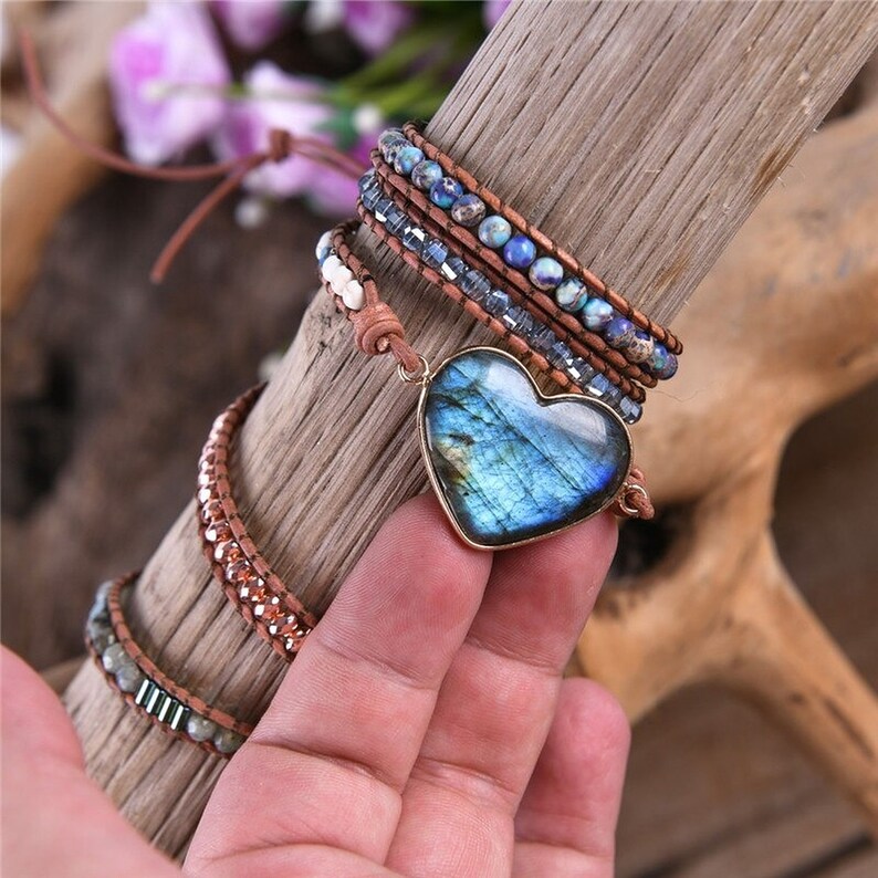 Dragon heart Labradorite Bracelet \\ Labradorite Gemstone Bracelet \\ Labradorite Natural Stone Bracelet \\ Gemstone Heart Bracelet
