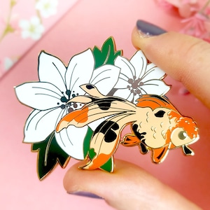Japanese goldfish and White flowers pin