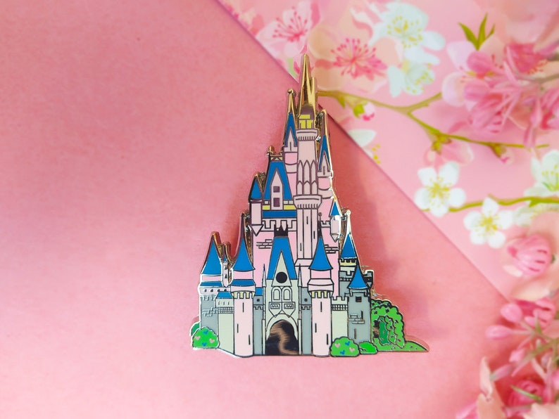 Disney Cinderella castle pin image 2