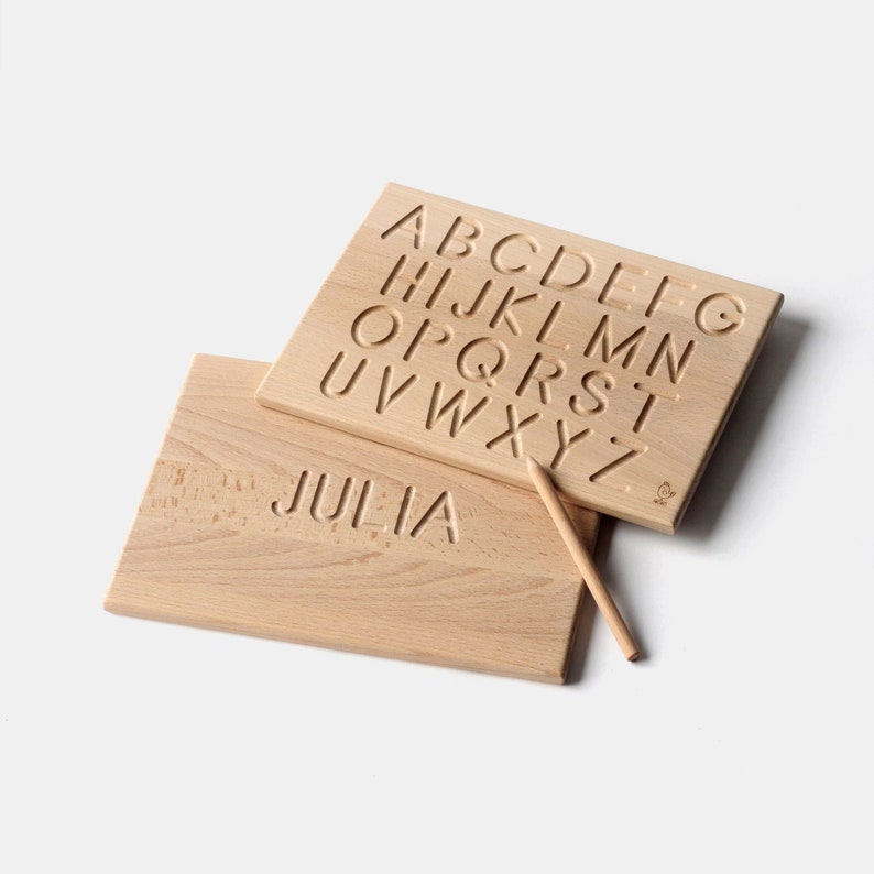 Алфавит в массиве. Скрипт на консоль. Алфавит массив. Алфавит массив. Массив записей паскаль.