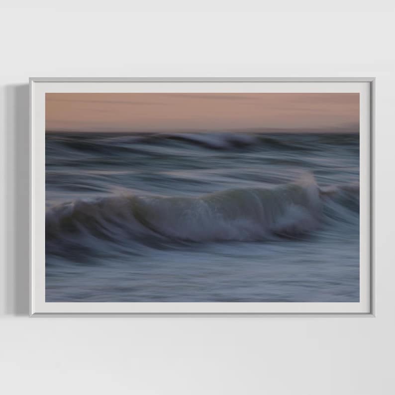Ocean in Motion |
Perfect for ocean lovers & coastal decor- Thoughtful gift for beach enthusiasts