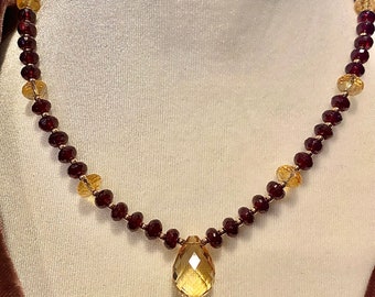 14KT Garnet Citrine Bead Necklace Estate Vintage