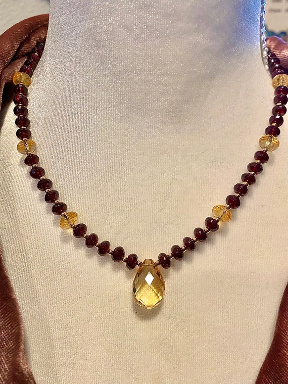 14KT Garnet Citrine Bead Necklace Estate Vintage