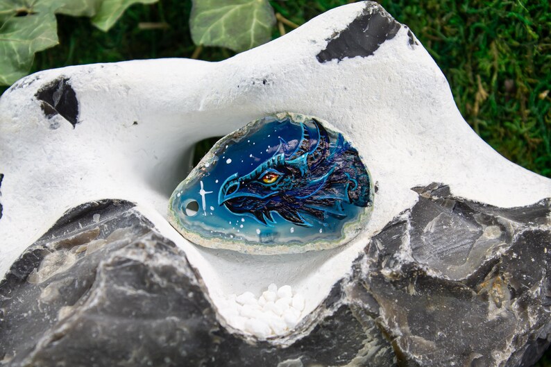 Agate Pendant Dragon with Stars in the Night Eight Disc Dragon Stars Sky Blue Blue Matrix Crystal Andara