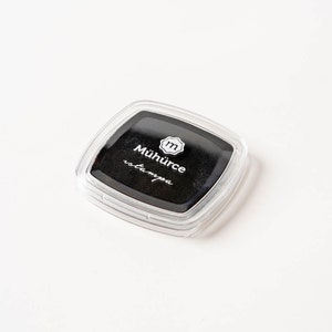 Compact 6x6cm Ink Pad, Premium Ink for Stamps, Crafting & Office Use, High-Quality, Long-Lasting, Smudge-Free, Ideal for Rubber Stamps