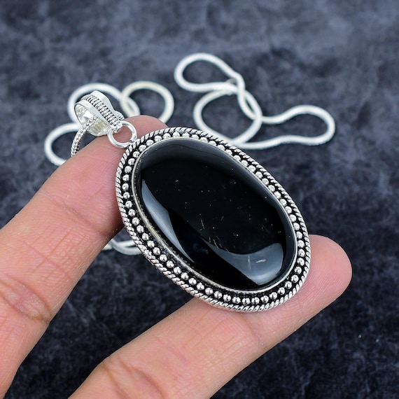 ブラックオニキスシルバーペンダントトップシルバーチェーン925 付き