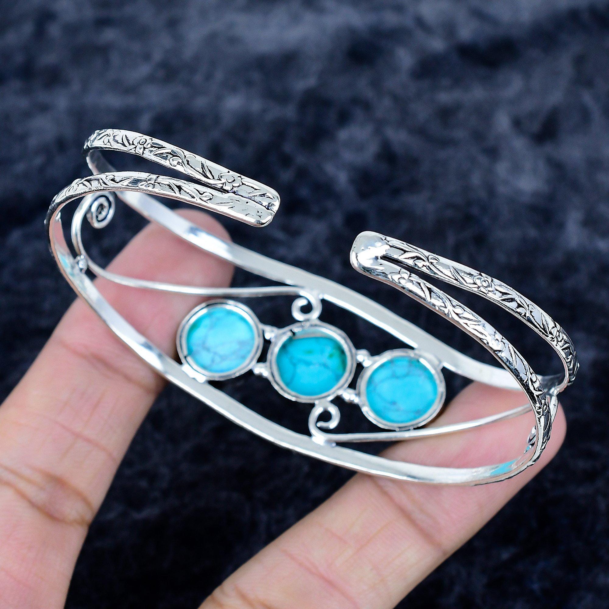 ターコイズジェムストーンバングル：繊細な925スターリングシルバーの