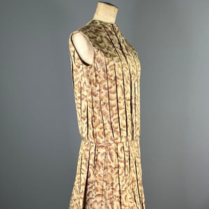 Principios de los años 60 - Conjunto de traje de seda - prototipo o desfile de alta costura - obra francesa.