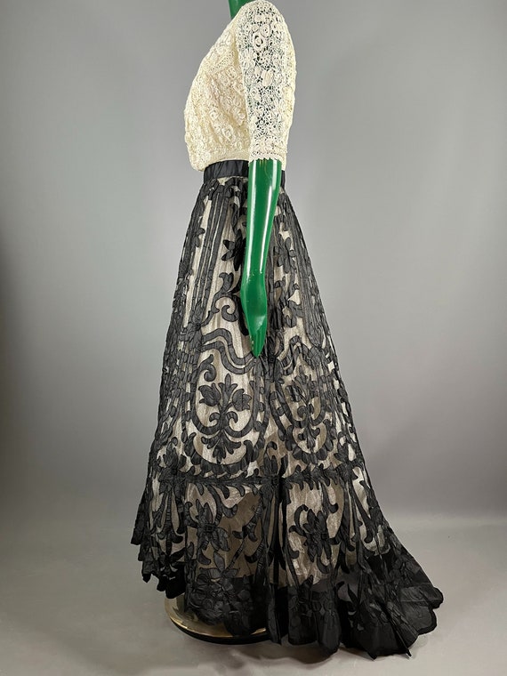 1900 - Top of skirt in volute tulle and silk - image 3