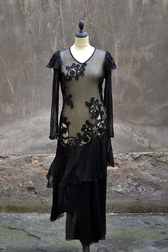 1930-evening dress-chiffon and embroideries-should