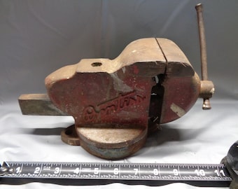 Prentiss Model 53-1/2 Swivel Base Bemch Vise - 3.5" Jaws - Maximum open 4"