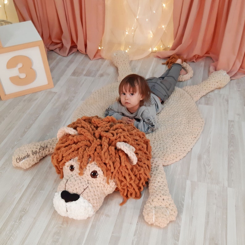 Lion Leonardo finger crochet pattern baby mat loop yarn black friday image 9