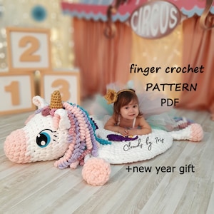 Spielmatte Mia Einhorn | Finger Häkelanleitung | Schlingengarn | Schwarzer Freitag