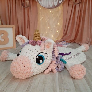 Plush baby rug Mia Unicorn Finger Crochet Pattern PDF baby room decor alize puffy bernat alize baby photo props baby mat image 6