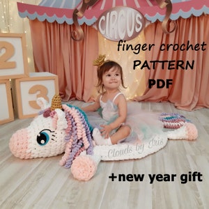 Plush baby rug Mia Unicorn Finger Crochet Pattern PDF baby room decor alize puffy bernat alize baby photo props baby mat image 1