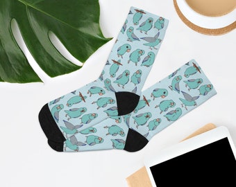 Calcetines con estampado de periquito azul: un regalo divertido para los dueños de aves