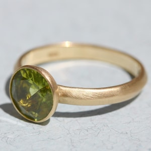 14K Solid Gold Peridot Ring, Matte Finish