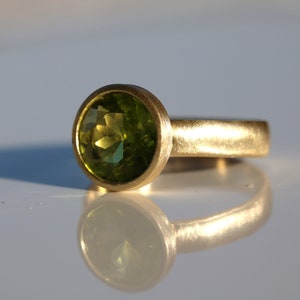 Peridot Ring in 14K Solid Gold, Chunky Gemstone Band Ring image 4