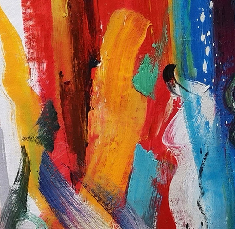 Puede incluir: Una pintura abstracta con pinceladas gruesas y texturizadas en colores vibrantes que incluyen amarillo brillante, rojo intenso, naranja, turquesa y azul real. La composici&oacute;n muestra una aplicaci&oacute;n de pintura vertical.