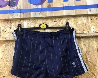 ADIDAS SHORTS TURNHOSE Vintage Trikot Hose Glanzshorts D8 ADIDAS SHORTS TURNHOSE Vintage Trikot Hose Glanzshorts D8