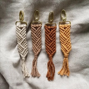Keychain macrame, macrame keychain, boho accessories
