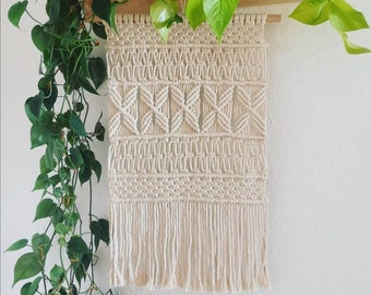 Macrame wall hanging, boho decoration, boho wall hanging