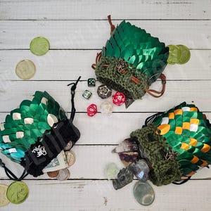 Small Dragon Scale Dice Bag, Knitted Scalemail Bag, Cosplay, DnD, LARP, Irish, St Patricks, Pattys Day, Green