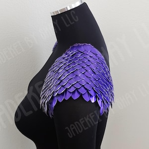Knitted Dragon Scale Shoulders, Scalemail Epaulets, Cosplay Shoulders, Costume Accessory, LARP, Purple