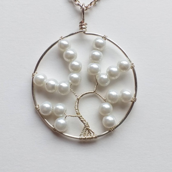 BECOME TREE Glass-Pearl Necklace – AY online