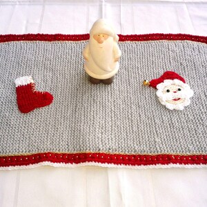 Tablecloth carpet Christmas, 50 x 30 cm crocheted/knitted with bells boots Santa Claus
