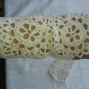 Gants de marché pour stylos d'école à la main avec dentelle crochetée en pure laine vierge blanche, 18 cm de long, 24 cm de circonférence image 4